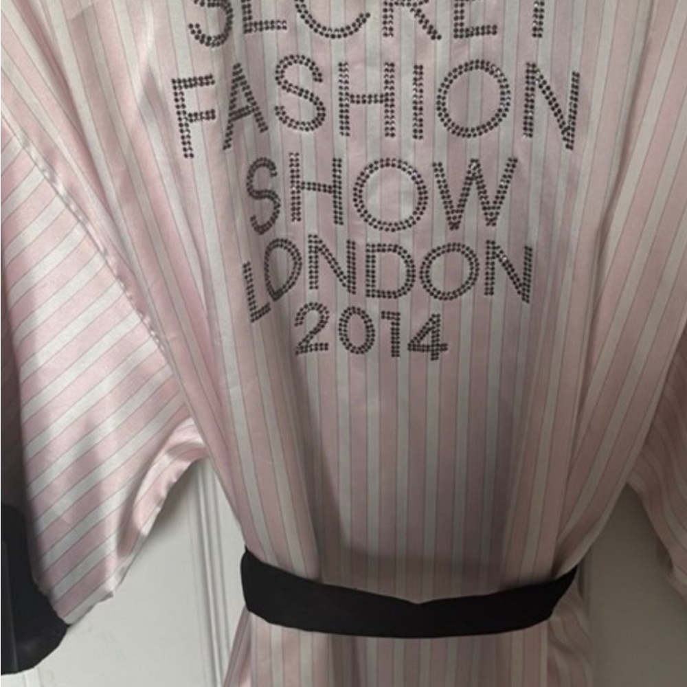 Victoria's Secret White and Pink Striped Fashion Show Robe
